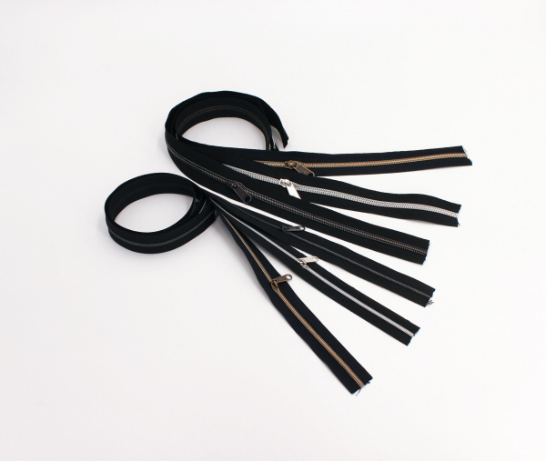 Endlosreißverschluss- Set metallisiert schwarz/messing-antik, schwarz/silber, schwarz/titan (6 x 50 cm)